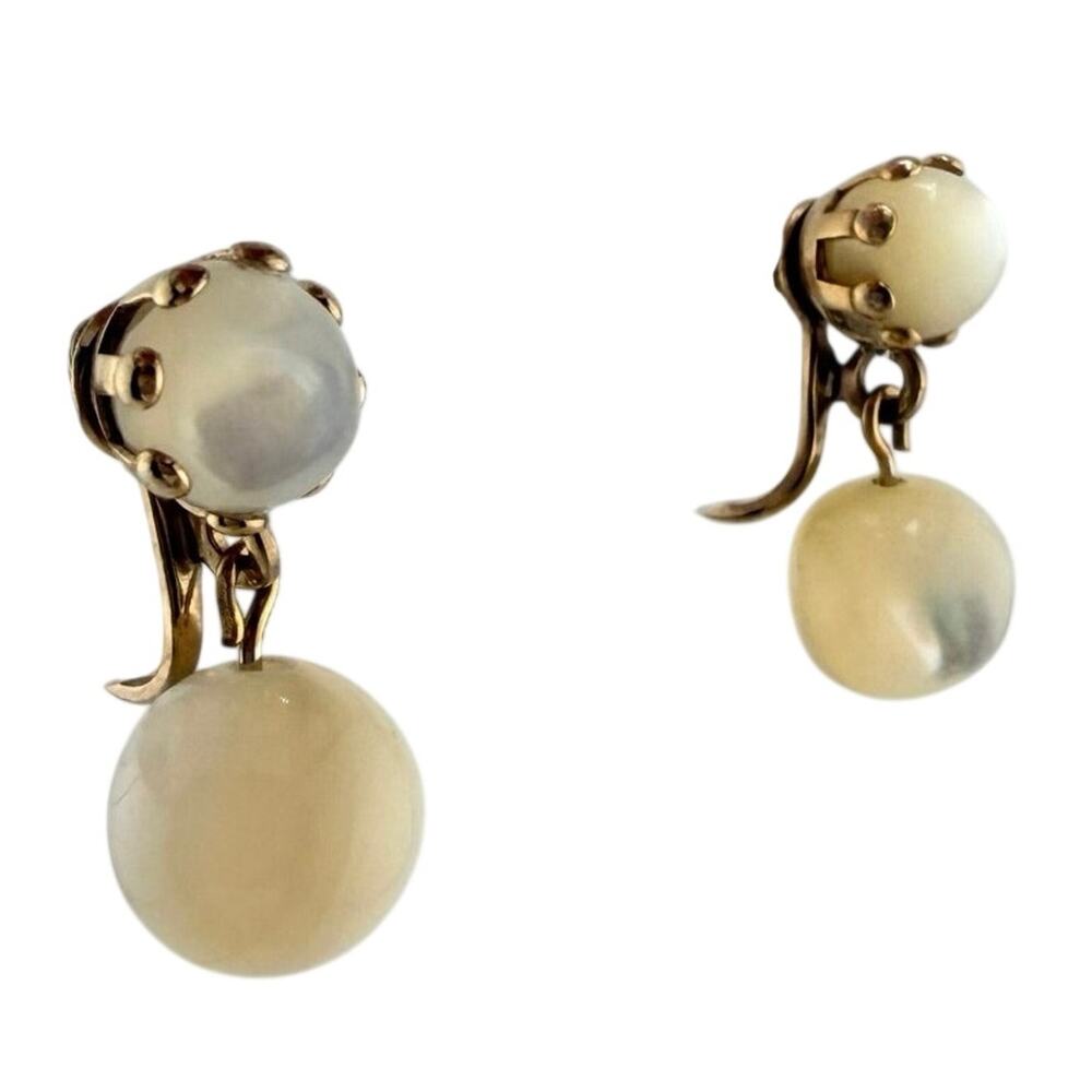 Vintage 1950s 1960s Mother of Pearl Bead Dangle Drop Screw Back .75" Earrings